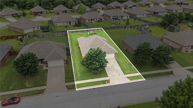 3060 Hook Lane, Farmington, AR 72730