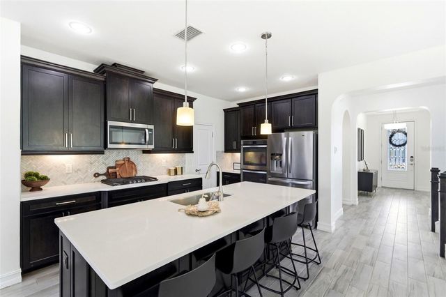 28907 REVARO LANE, Wesley Chapel, FL 33543