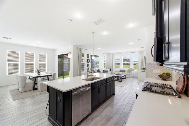 28907 REVARO LANE, Wesley Chapel, FL 33543