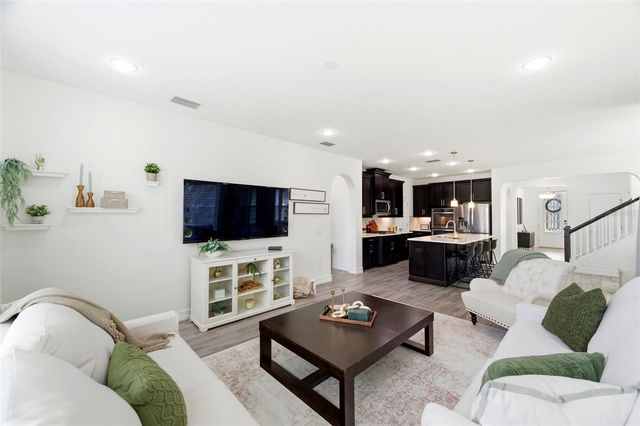 28907 REVARO LANE, Wesley Chapel, FL 33543