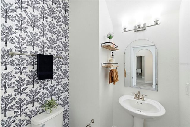 28907 REVARO LANE, Wesley Chapel, FL 33543