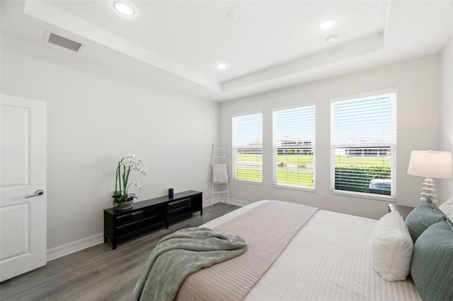 28907 REVARO LANE, Wesley Chapel, FL 33543