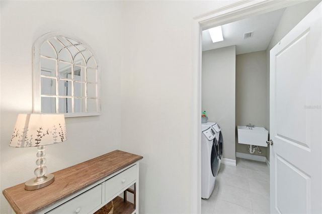 28907 REVARO LANE, Wesley Chapel, FL 33543