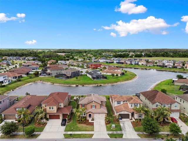 28907 REVARO LANE, Wesley Chapel, FL 33543