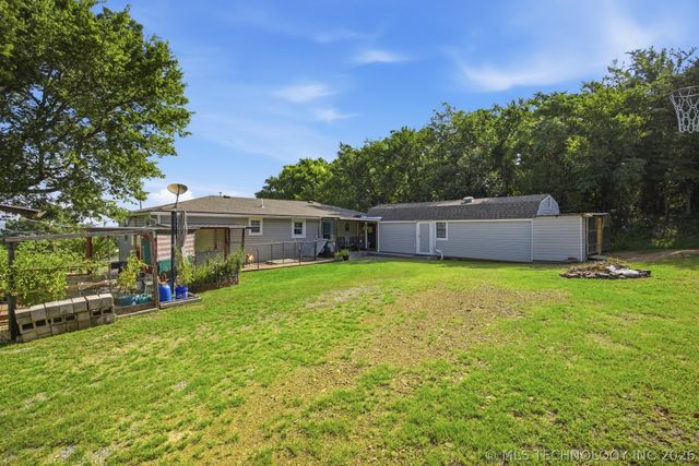 604 8th Street, Haileyville, OK 74546