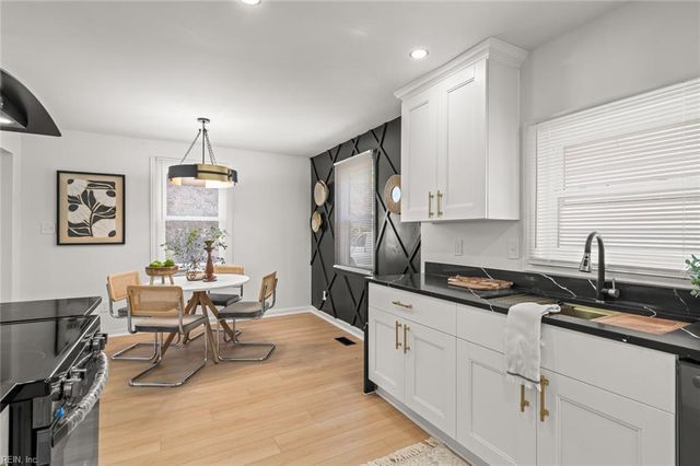 1613 Wickham AVE, Newport News, VA 23607