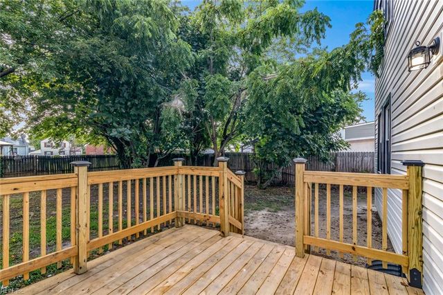 1613 Wickham AVE, Newport News, VA 23607