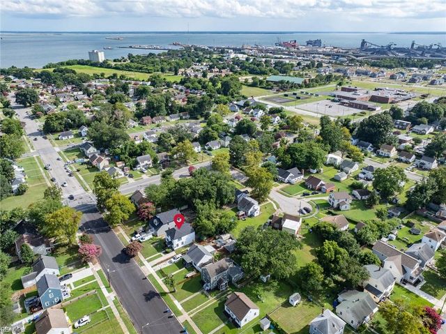 1613 Wickham AVE, Newport News, VA 23607
