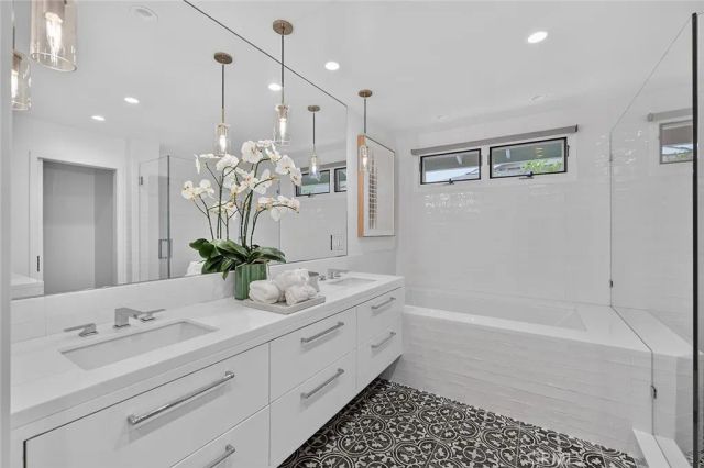3500 Surfview, Corona Del Mar, CA 92625