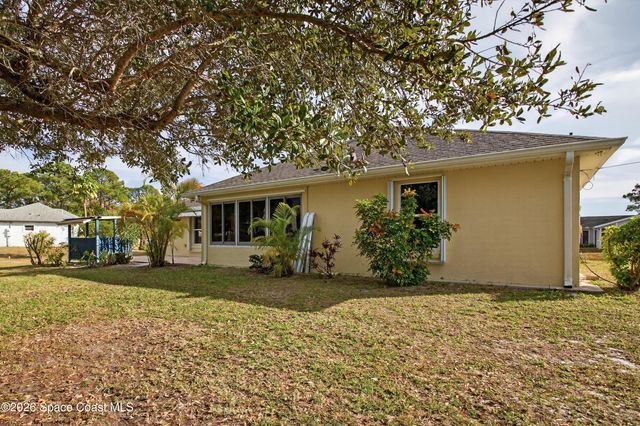 276 Taunton Road SW, Palm Bay, FL 32908