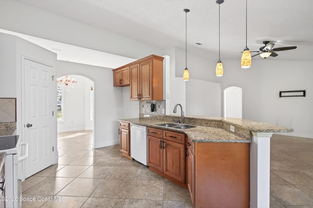 276 Taunton Road SW, Palm Bay, FL 32908