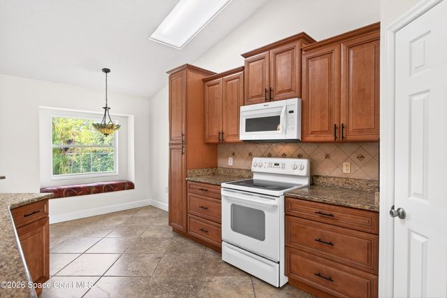 276 Taunton Road SW, Palm Bay, FL 32908