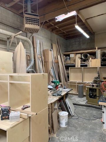 6103 Tyrone, Van Nuys (los Angeles), CA 91401