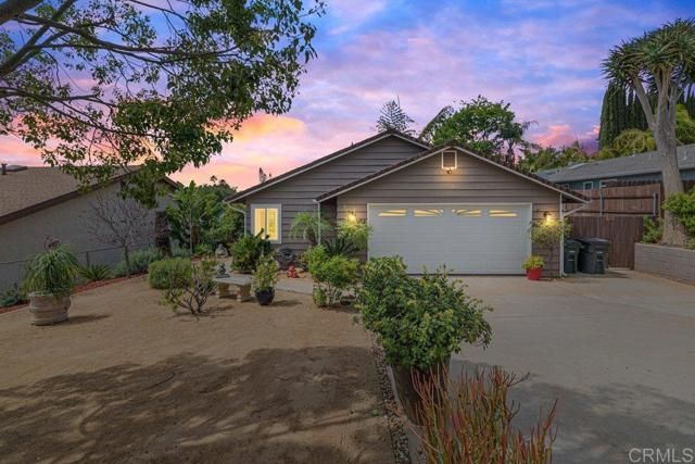 914 N Main Avenue, Fallbrook, CA 92028