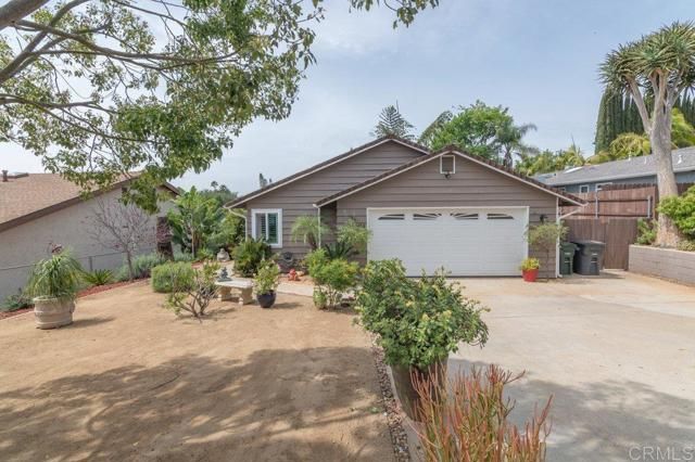 914 N Main Avenue, Fallbrook, CA 92028