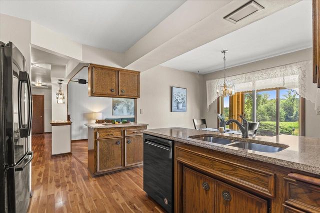 S93W22525 Henneberry AVENUE, Big Bend, WI 53103