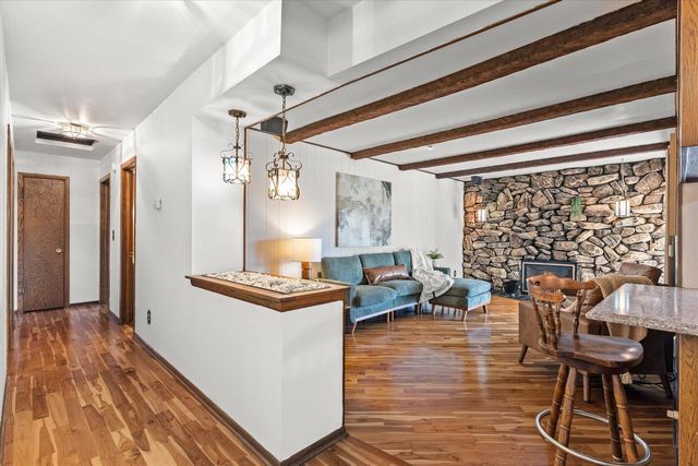 S93W22525 Henneberry AVENUE, Big Bend, WI 53103