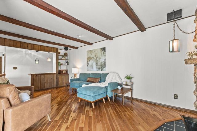 S93W22525 Henneberry AVENUE, Big Bend, WI 53103