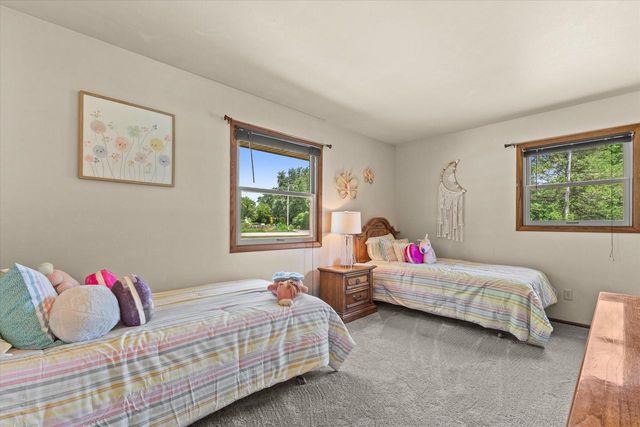 S93W22525 Henneberry AVENUE, Big Bend, WI 53103