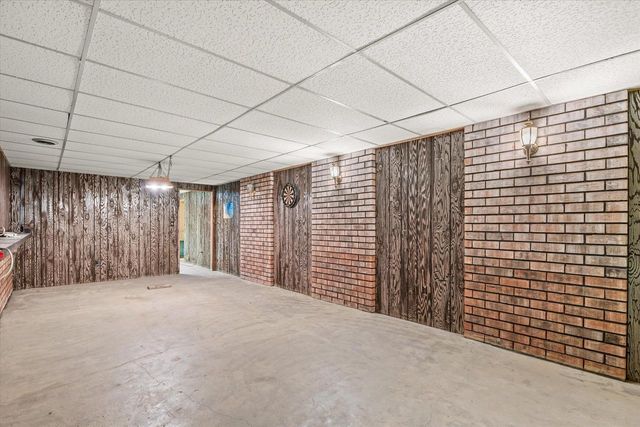 S93W22525 Henneberry AVENUE, Big Bend, WI 53103