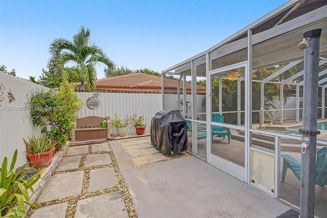 15431 SW 177th Terrace, Miami, FL 33187
