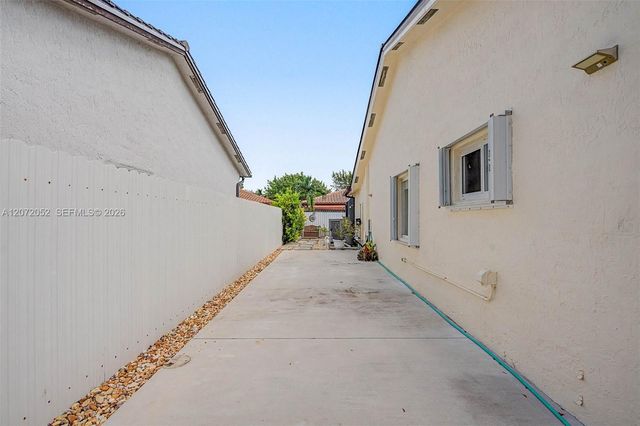 15431 SW 177th Terrace, Miami, FL 33187