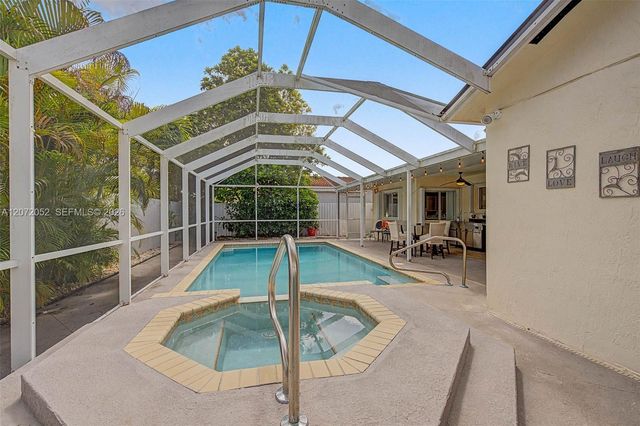 15431 SW 177th Terrace, Miami, FL 33187