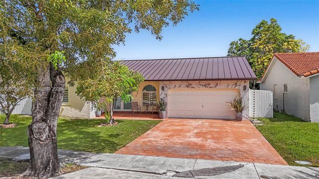 15431 SW 177th Terrace, Miami, FL 33187