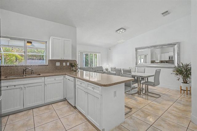 15431 SW 177th Terrace, Miami, FL 33187