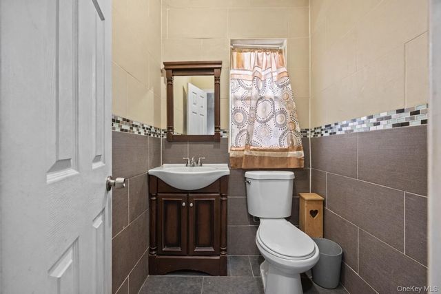 831 E 224th Street, Bronx, NY 10466