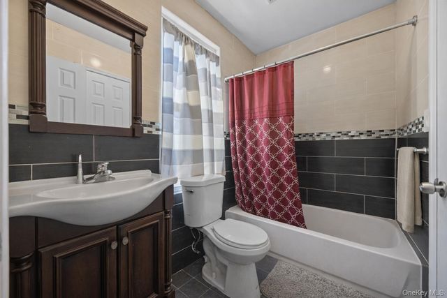 831 E 224th Street, Bronx, NY 10466