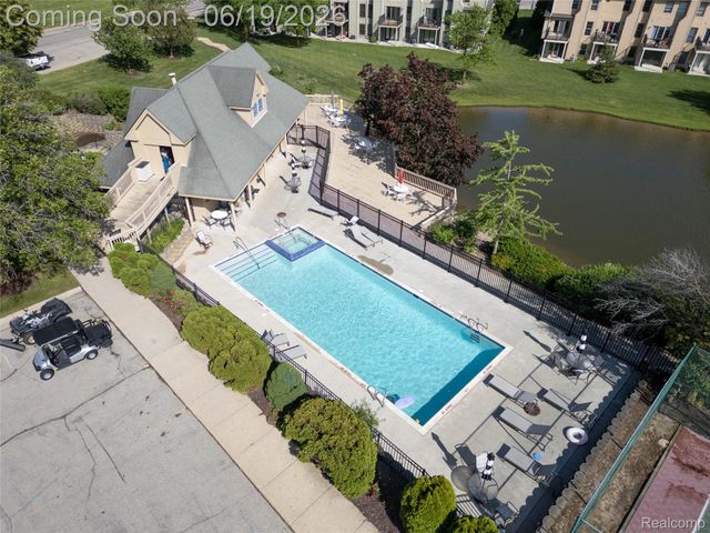 3320 Breckland Court, Pittsfield Charter Township, MI 48108