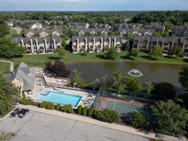 3320 Breckland Court, Pittsfield Charter Township, MI 48108