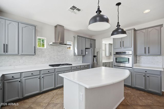 20557 W LOST CREEK Drive, Buckeye, AZ 85396