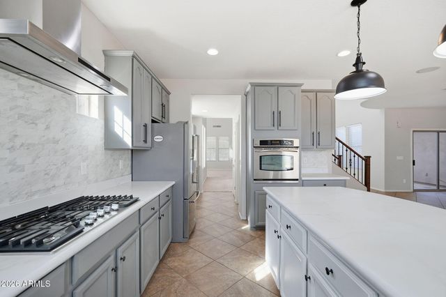 20557 W LOST CREEK Drive, Buckeye, AZ 85396