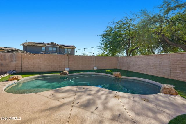 20557 W LOST CREEK Drive, Buckeye, AZ 85396