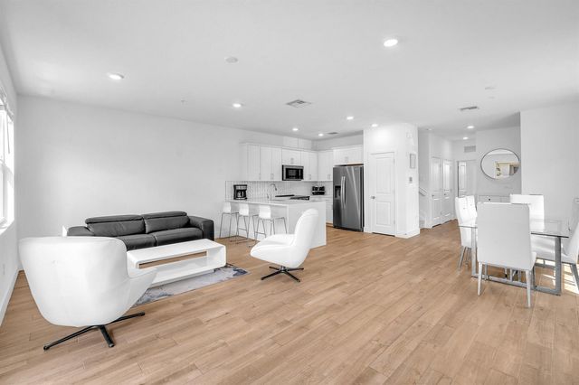 17002 SW 1st Street, Pembroke Pines, FL 33027
