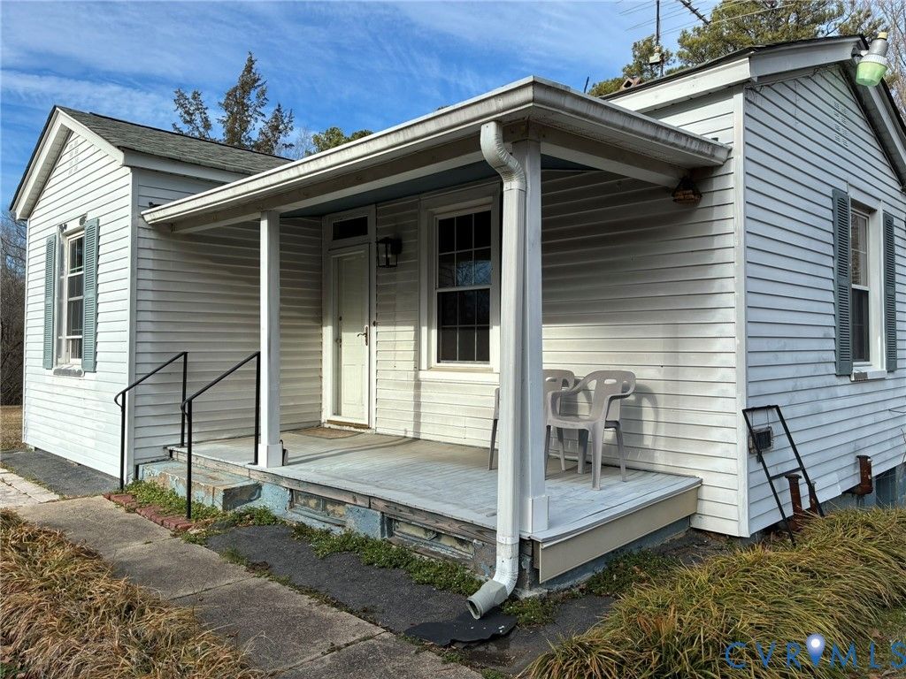 12021 Greenwood Rd, Glen Allen, VA 23059