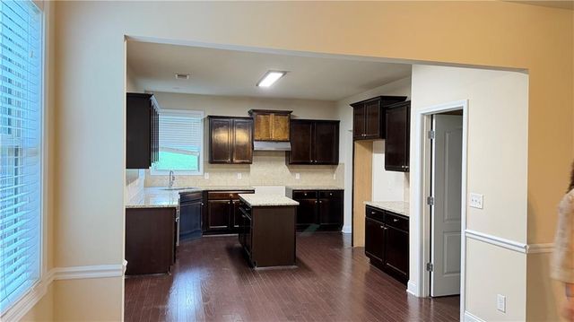 2305 Paces Estates Drive, Lithia Springs, GA 30122