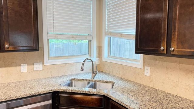 2305 Paces Estates Drive, Lithia Springs, GA 30122