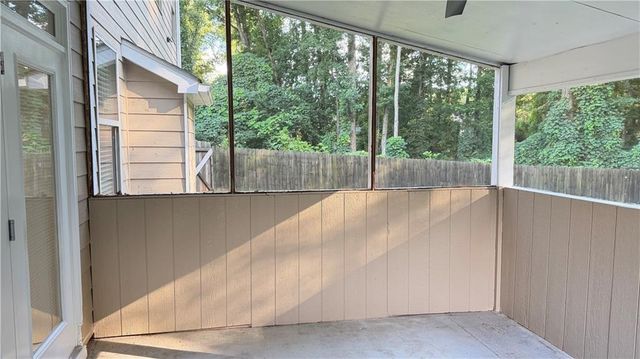 2305 Paces Estates Drive, Lithia Springs, GA 30122