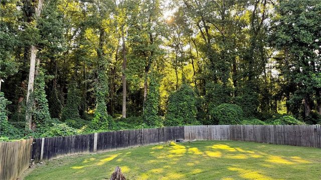 2305 Paces Estates Drive, Lithia Springs, GA 30122