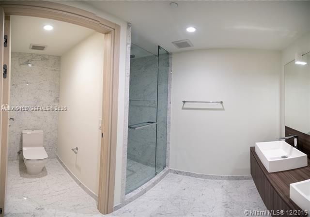 1000 Brickell Plaza 4905, Miami, FL 33131