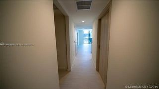 1000 Brickell Plaza 4905, Miami, FL 33131