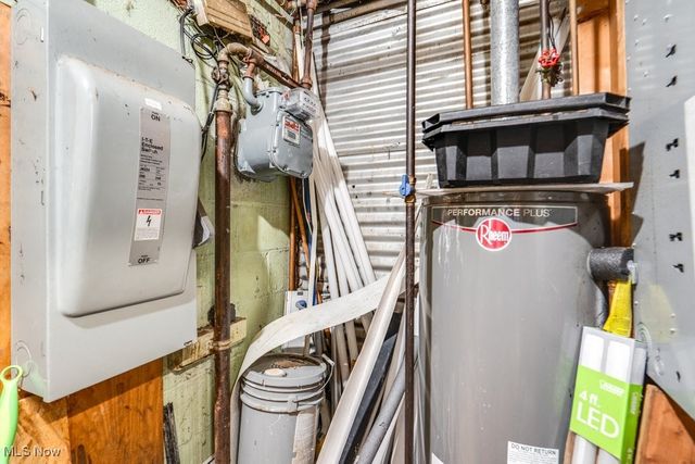 4873 Broadview Road, Cleveland, OH 44109