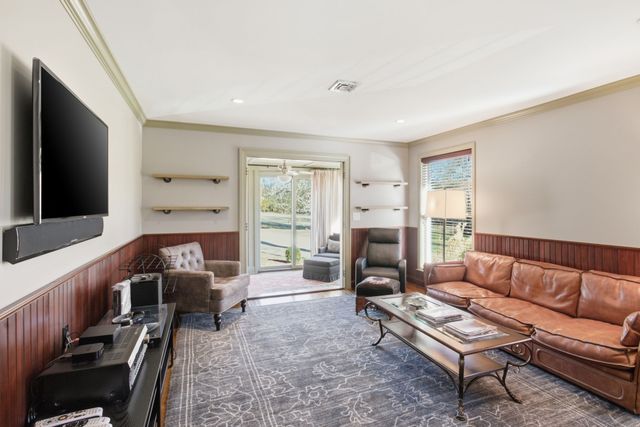 714 Farrell Rd, Nashville, TN 37220