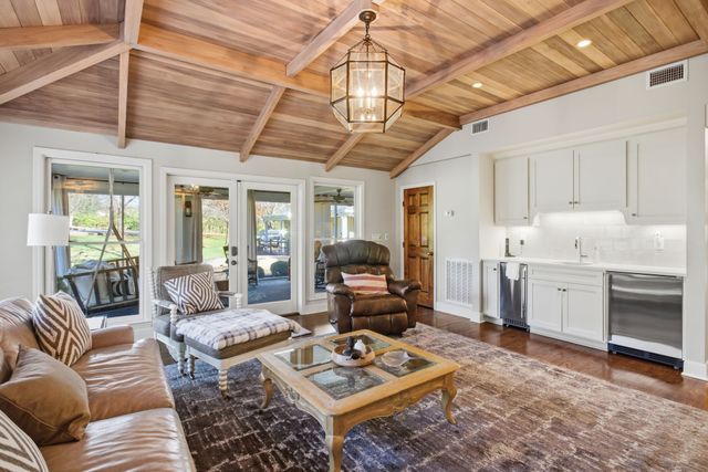 714 Farrell Rd, Nashville, TN 37220