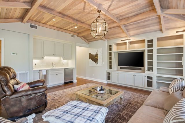 714 Farrell Rd, Nashville, TN 37220