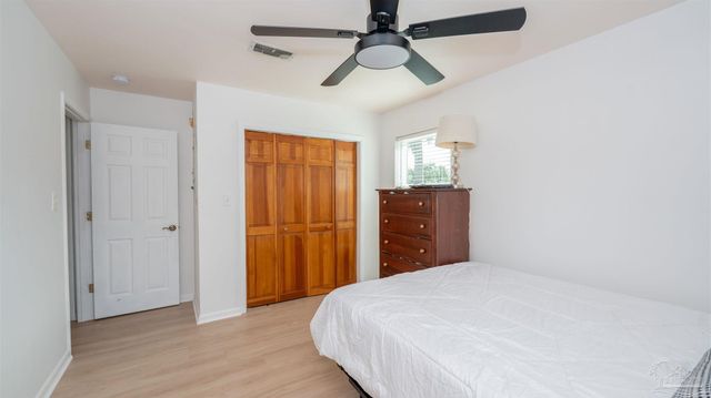 4 Barrington Ct, Pensacola, FL 32506