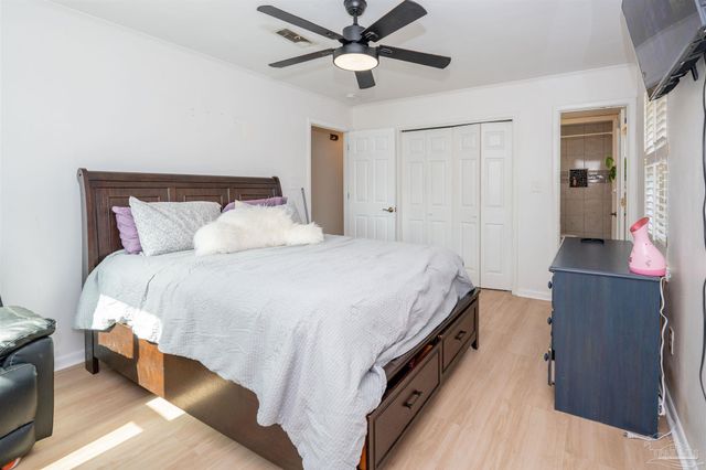 4 Barrington Ct, Pensacola, FL 32506